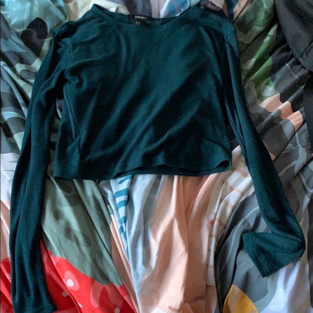 Forever 21 Cropped Long sleeve